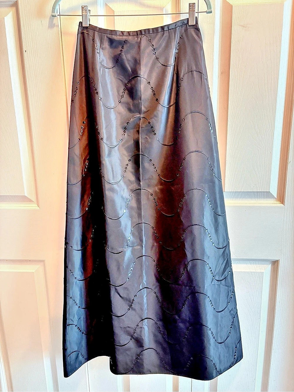 Ann Taylor LOFT Formal Black Maxi Skirt with Sequins Size 2 NWT